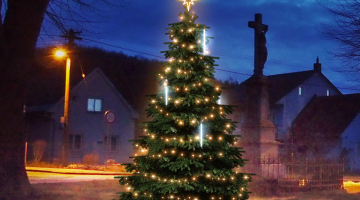 LED svetelná sada na strom 3-5m s padajúcim snehom