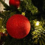 Vianočné ozdoby - sada plastových gulí 24 ks, priem. 8 cm, vínová, 12x matná, 12x glitter – Obrázok 2